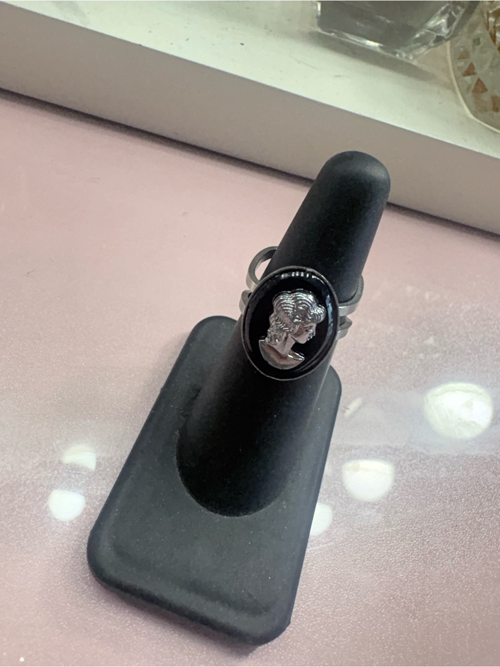 Black Cameo Silhouette Ring